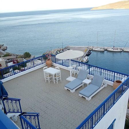 Marinas Studios Livadia  Bagian luar foto