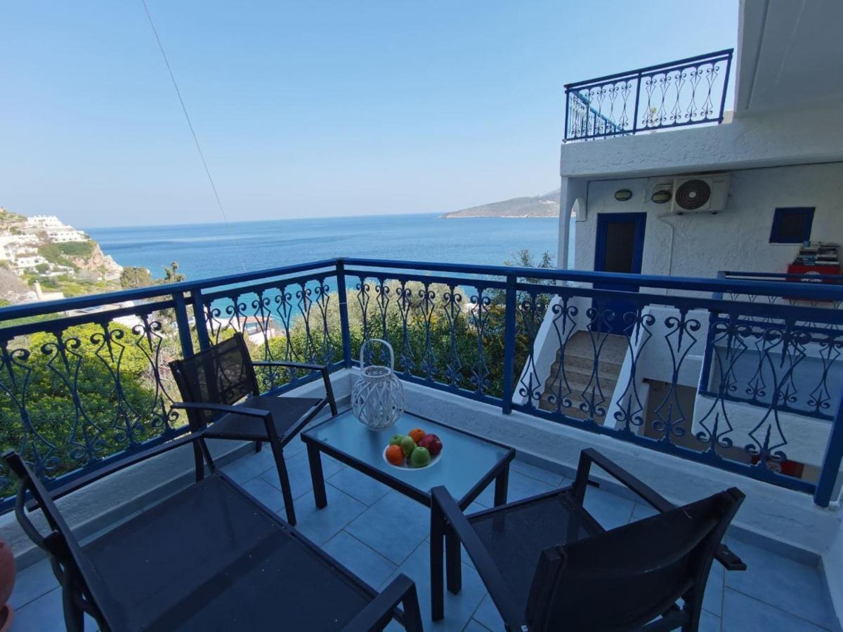 Marinas Studios Livadia  Bagian luar foto