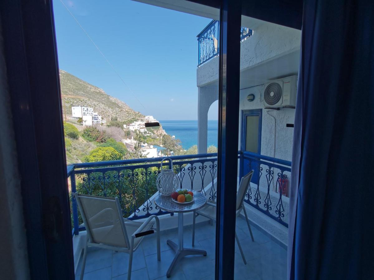 Marinas Studios Livadia  Bagian luar foto