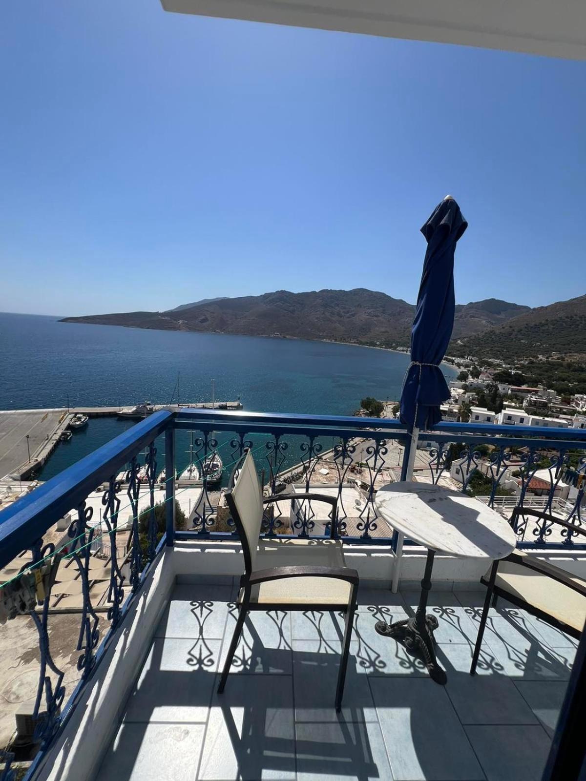 Marinas Studios Livadia  Bagian luar foto