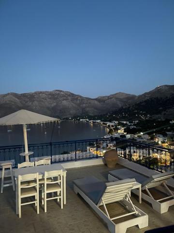 Marinas Studios Livadia  Bagian luar foto