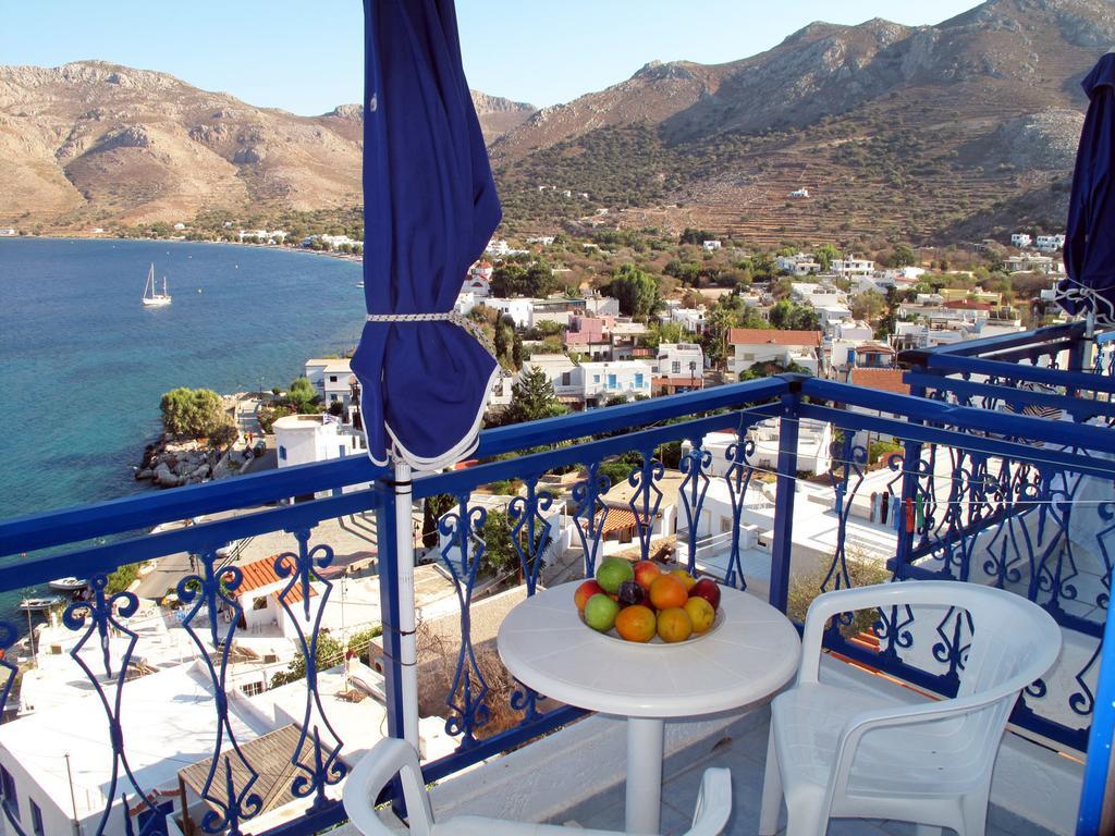 Marinas Studios Livadia  Bagian luar foto
