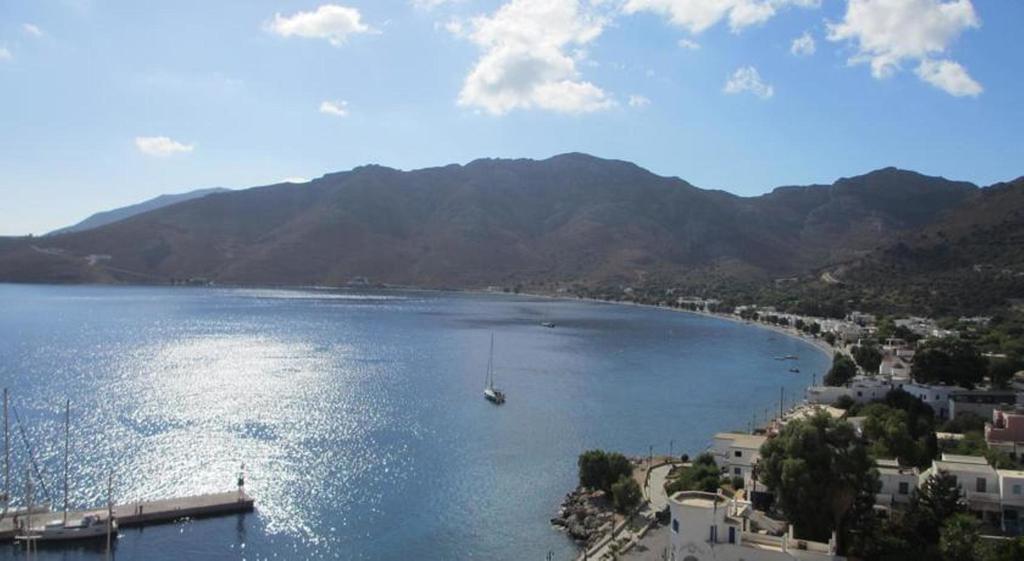 Marinas Studios Livadia  Bagian luar foto